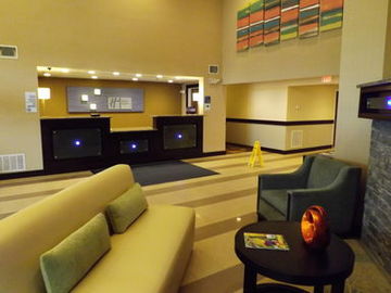 Express By Ihg Hotel Berea