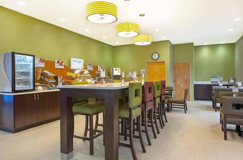Express By Ihg Hotel